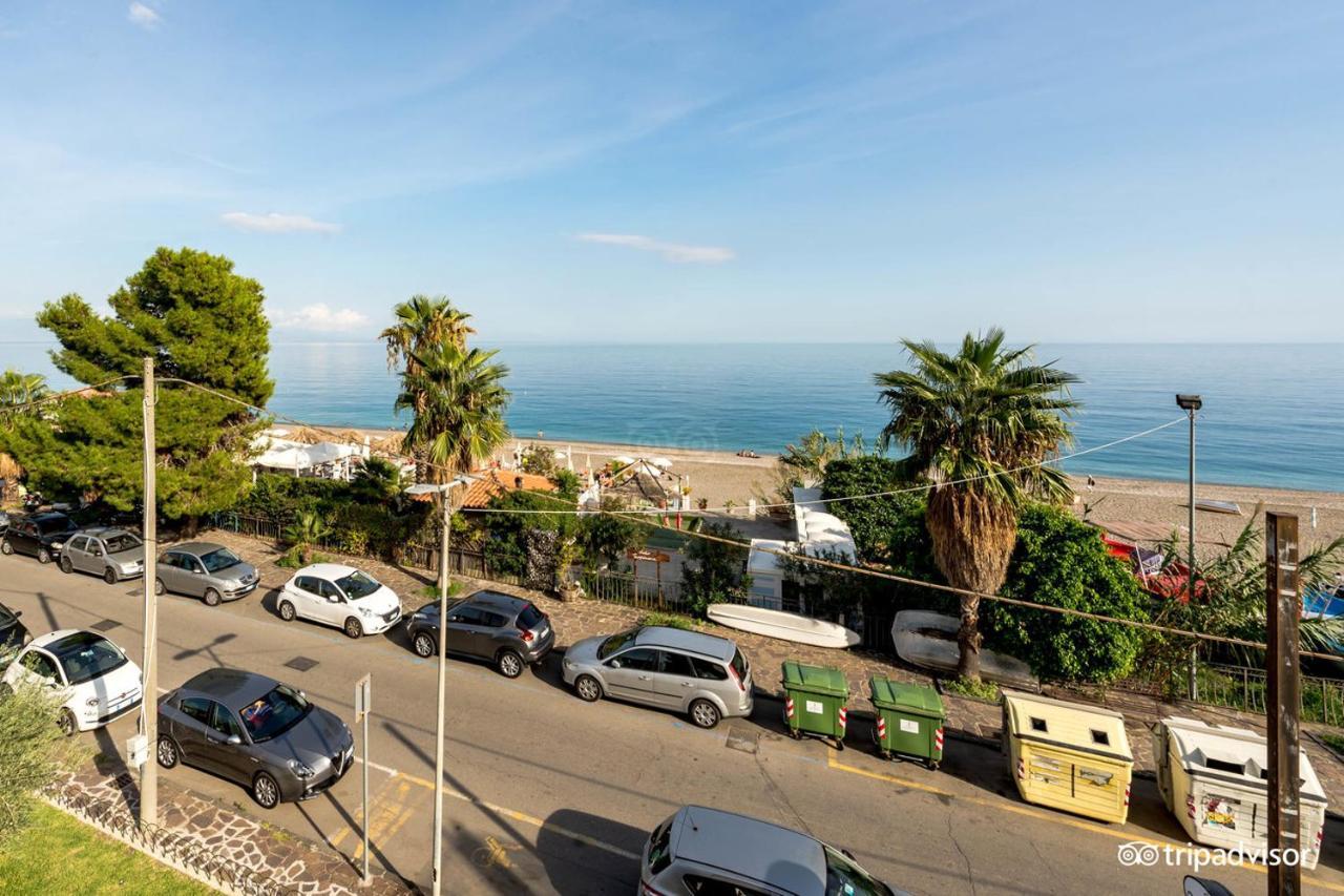 מצאו Taormina Hotel Calipso מראה חיצוני תמונה