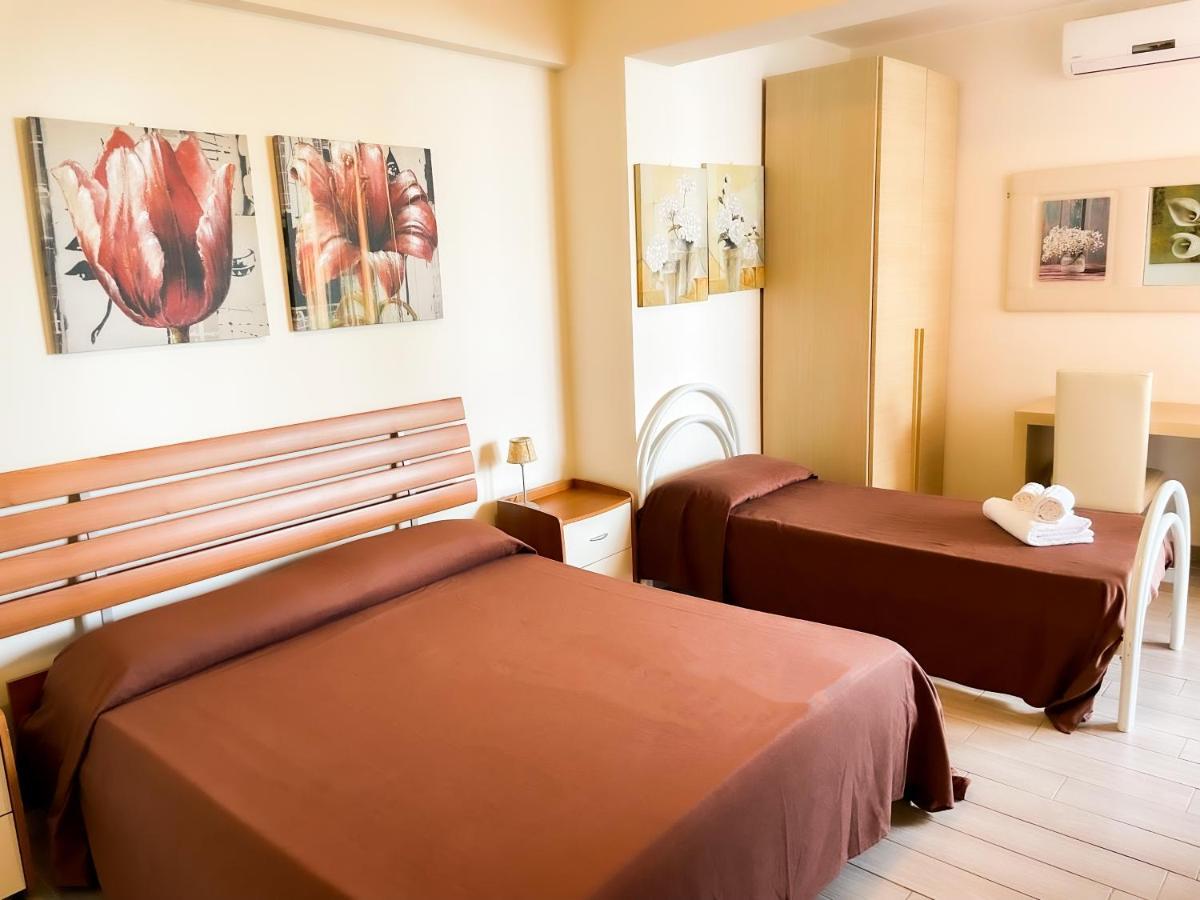 מצאו Taormina Hotel Calipso מראה חיצוני תמונה
