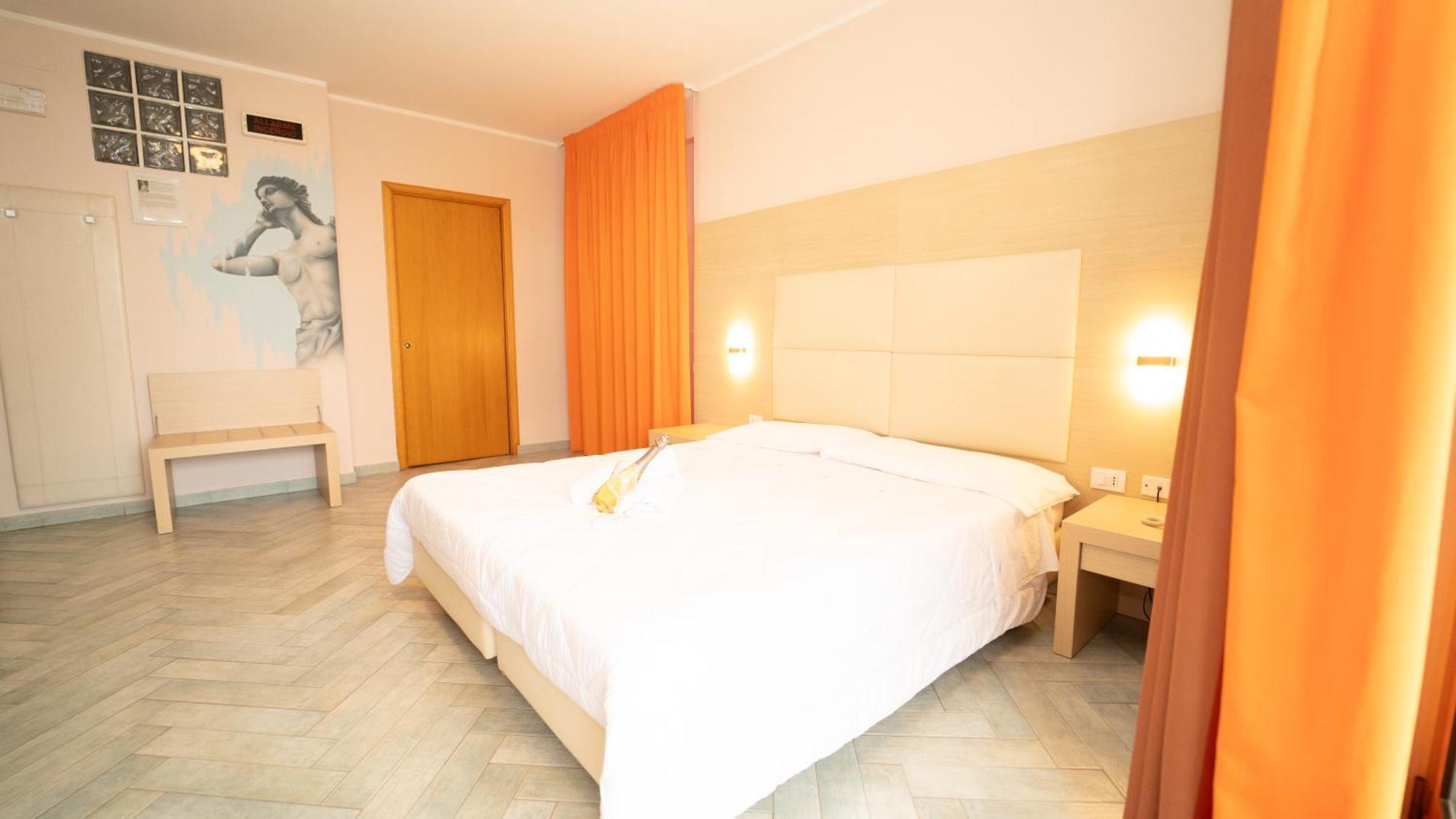 מצאו Taormina Hotel Calipso מראה חיצוני תמונה