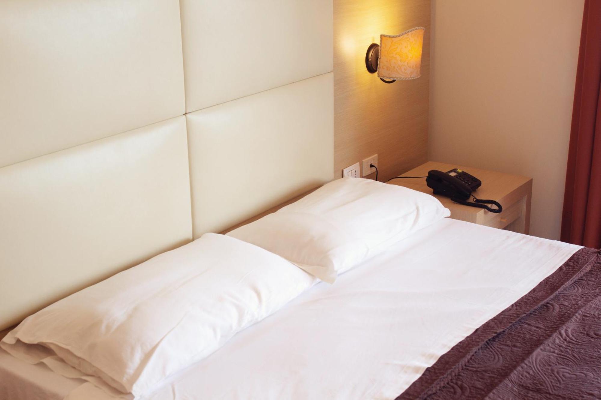 מצאו Taormina Hotel Calipso מראה חיצוני תמונה