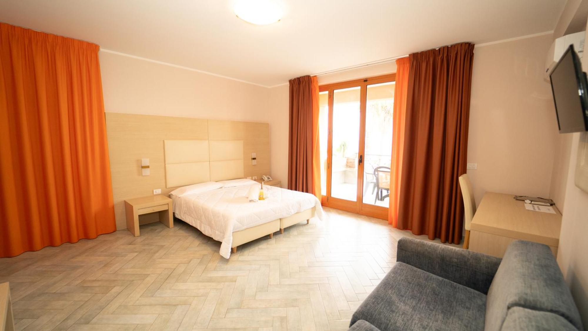 מצאו Taormina Hotel Calipso מראה חיצוני תמונה