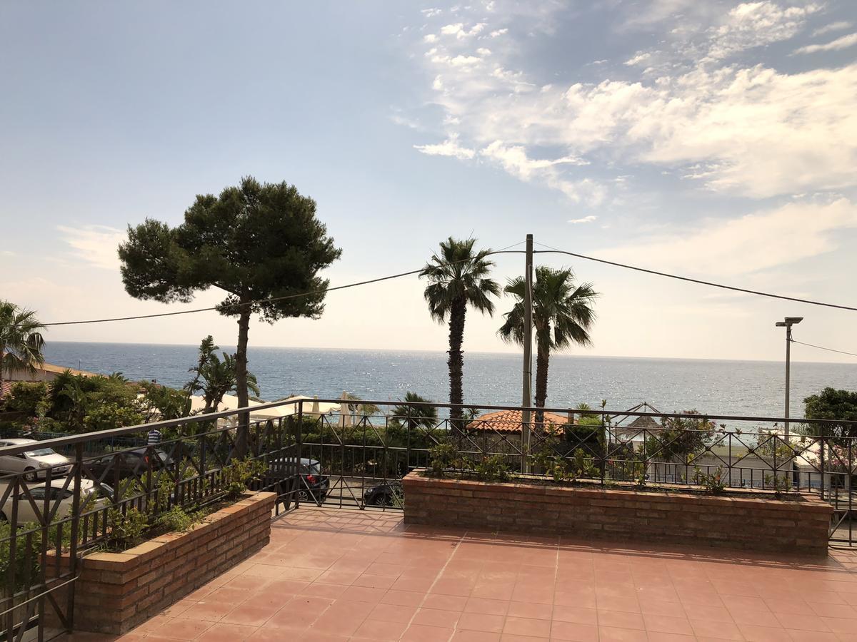 מצאו Taormina Hotel Calipso מראה חיצוני תמונה