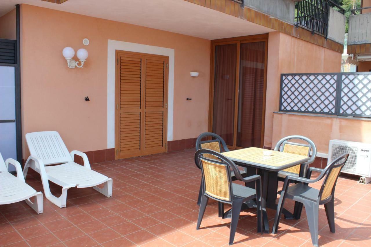 מצאו Taormina Hotel Calipso מראה חיצוני תמונה